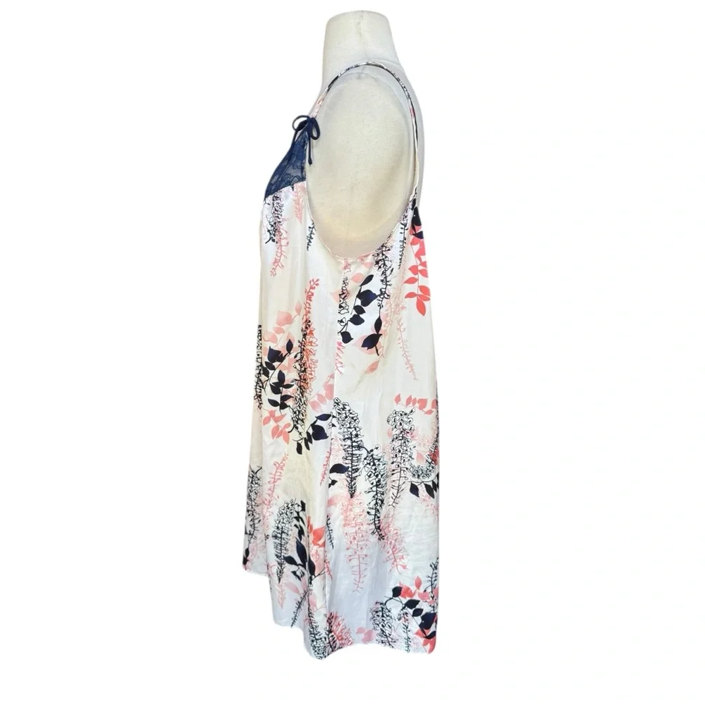 1990s/Y2k Oscar de la Renta Floral V-Neck Lace Trim Babydoll Nightgown/Slip Dres - Picture 4 of 7